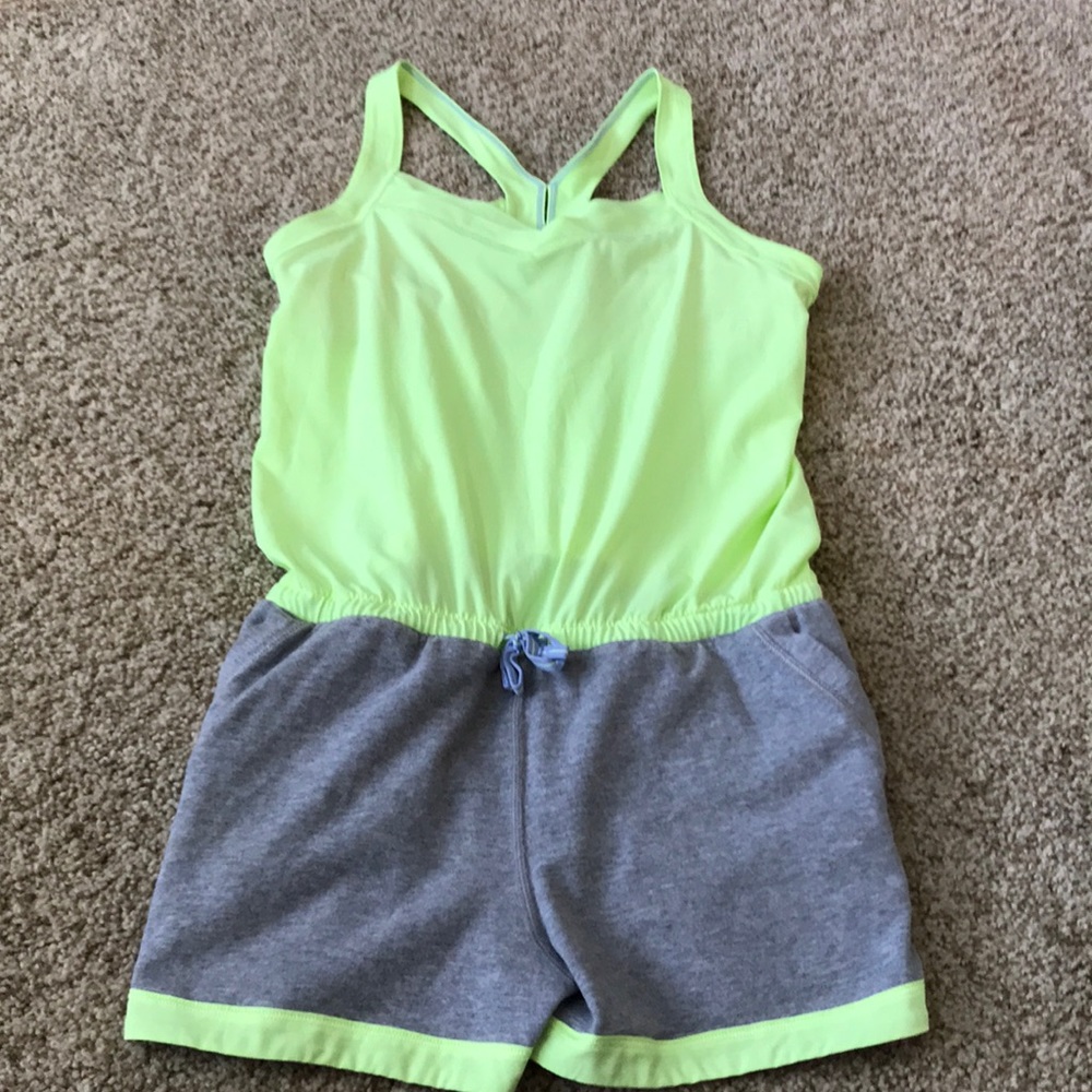 Very cute ivivva romper!!!